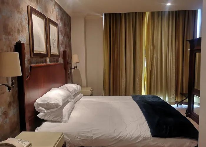 Apartment At Michelangelo Towers